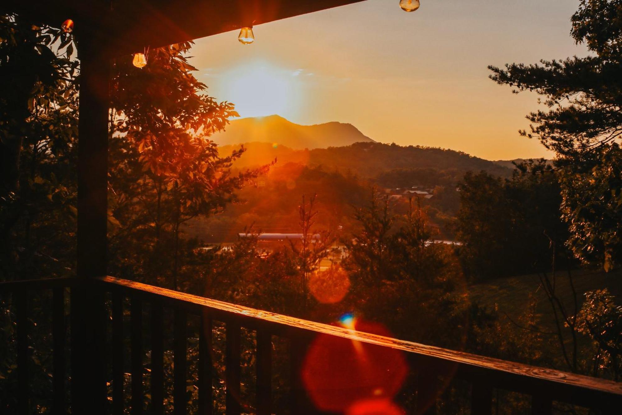 Bluff Mountain View Villa พิเจนฟอร์จ ภายนอก รูปภาพ